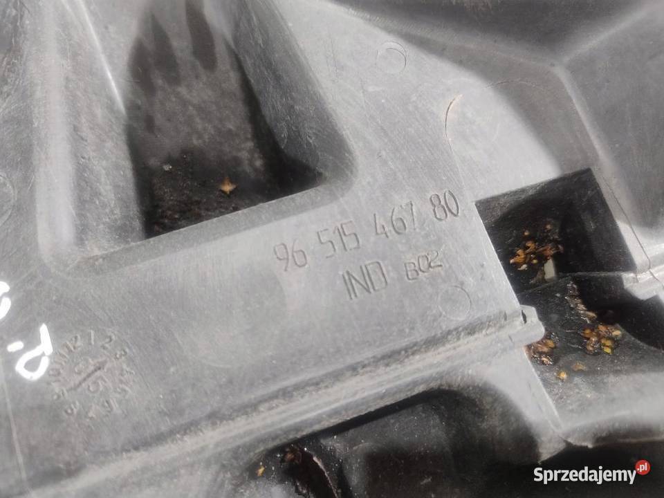 KIEROWNICA POWIETRZA PRAWA PEUGEOT 407 20 HDI