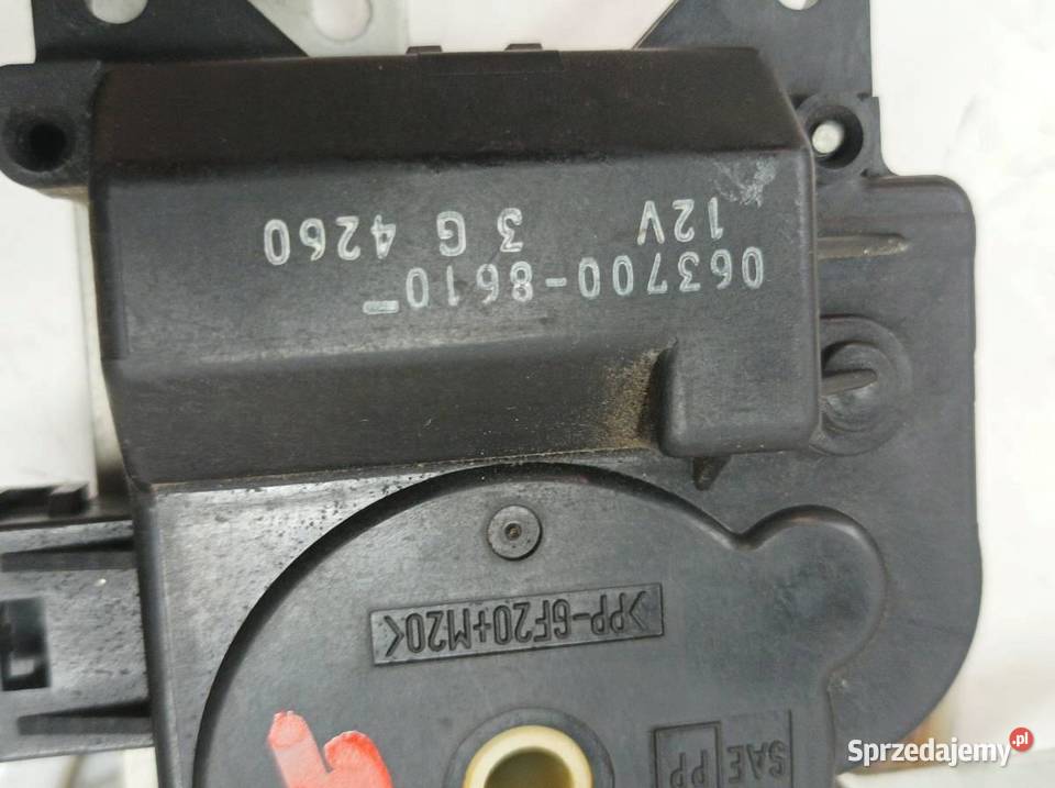 SILNICZEK NAGRZEWNICY 0637008610 Toyota Yaris Rok produkcji 2015