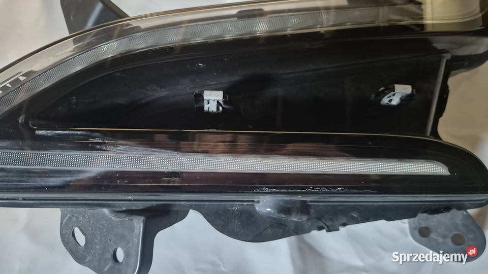 Renault Megane ETech lampa przód lewy LED Bielsko-Biała