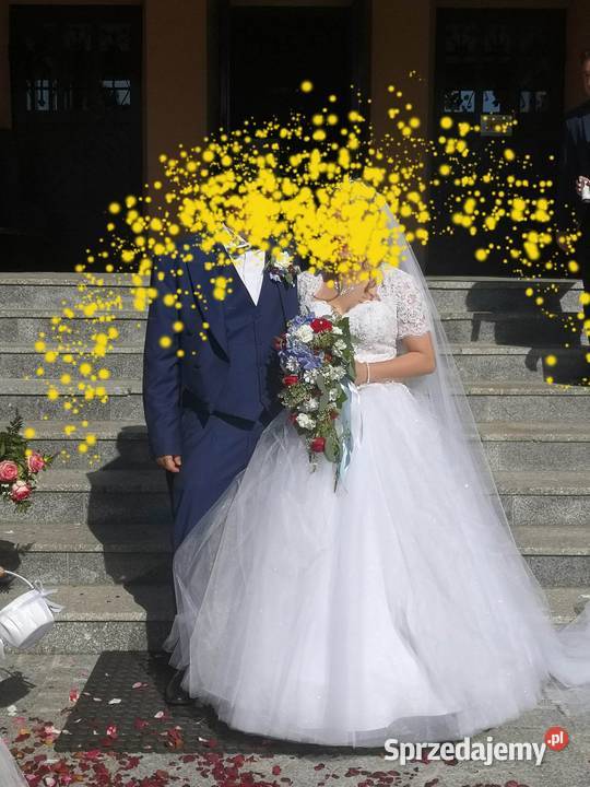 Suknia ślubna w stylu księżniczki z długim Milicz