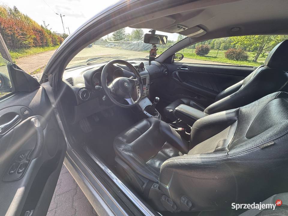 Alfa Romeo GT 19 JTD Rok produkcji 2005 Kraków