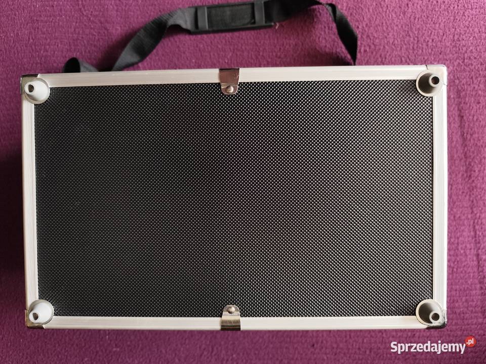 Kuferek aluminiowy rozkladany kosmetyczny Błaszki