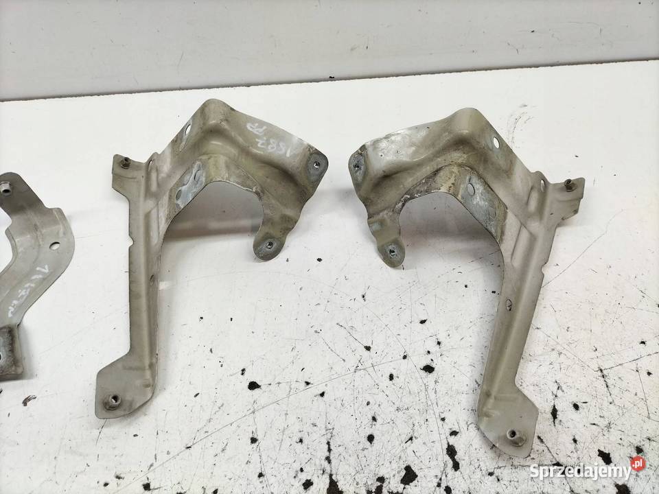 UCHWYTY MOCOWANIE BŁOTNIKA LEWE PRAWE KPL