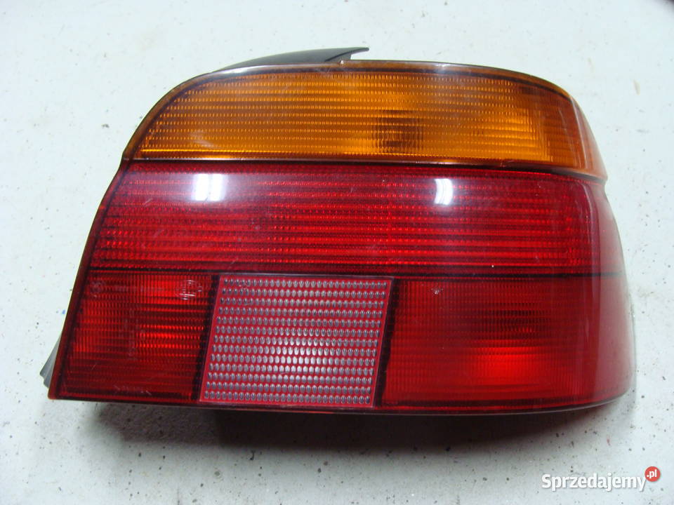 BMW E39 SEDAN 9600r LAMPA TYLNA PRAWA 8358032 Goleniów