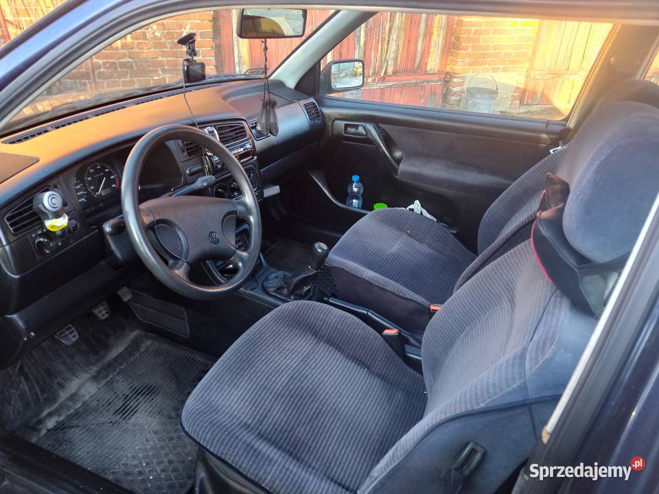 Vw golf 3 sprzedam łódzkie Wola Krzysztoporska