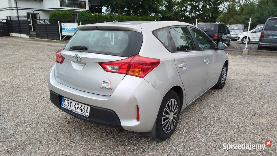 Toyota Auris 13 benzyna 99 Salon Serwis ASO światła do jazdy dziennej Bytów