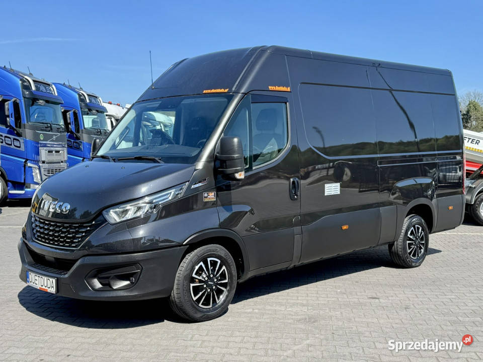 Iveco Daily 35S18 HIMATIC Blaszak Furgon Winda Widełki