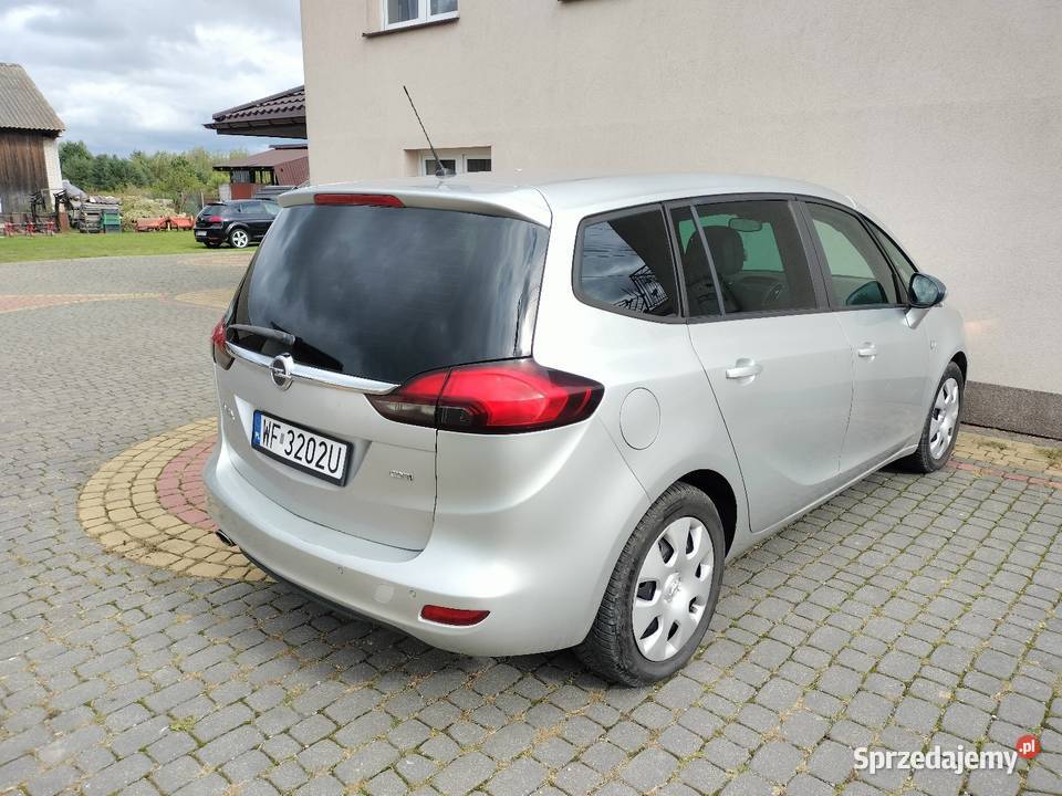 Opel Zafira Tourer 20 d 2013 180 Radom