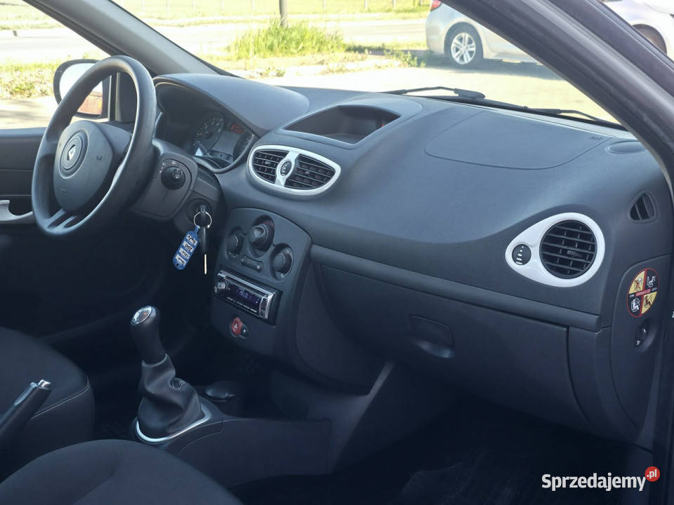 Renault Clio 12 Benzyna Serwisowany Gwarancja Rok produkcji 2011 Clio Piekoszów sprzedam