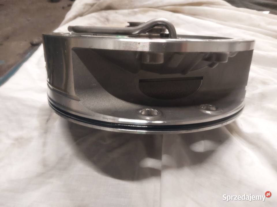 Sprzedam pompę oleju skrzynia 5hp24 audi 42 v8