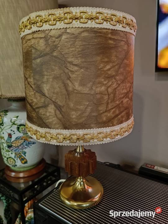 Lampka nocna z pięknym abażurem Lipno