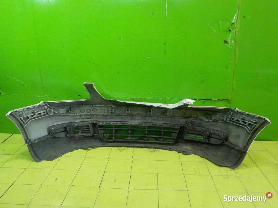 VW CADDY III 08r zderzak przod Suków