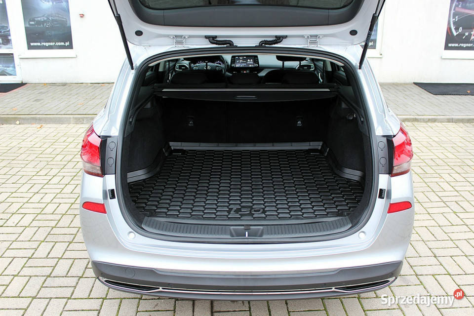 Hyundai i30 Salon Kamera Cofania FV23 10 TGDI relingi dachowe Sokołów
