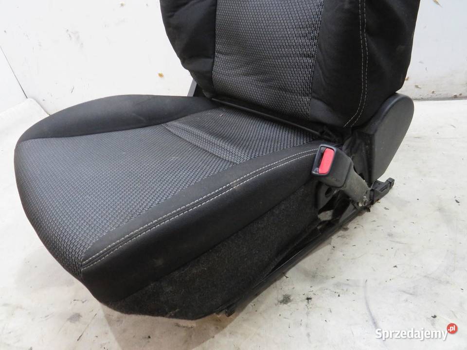 FOTEL PRAWY PRZEDNI PRZÓD SX4 SCROSS sprzedam
