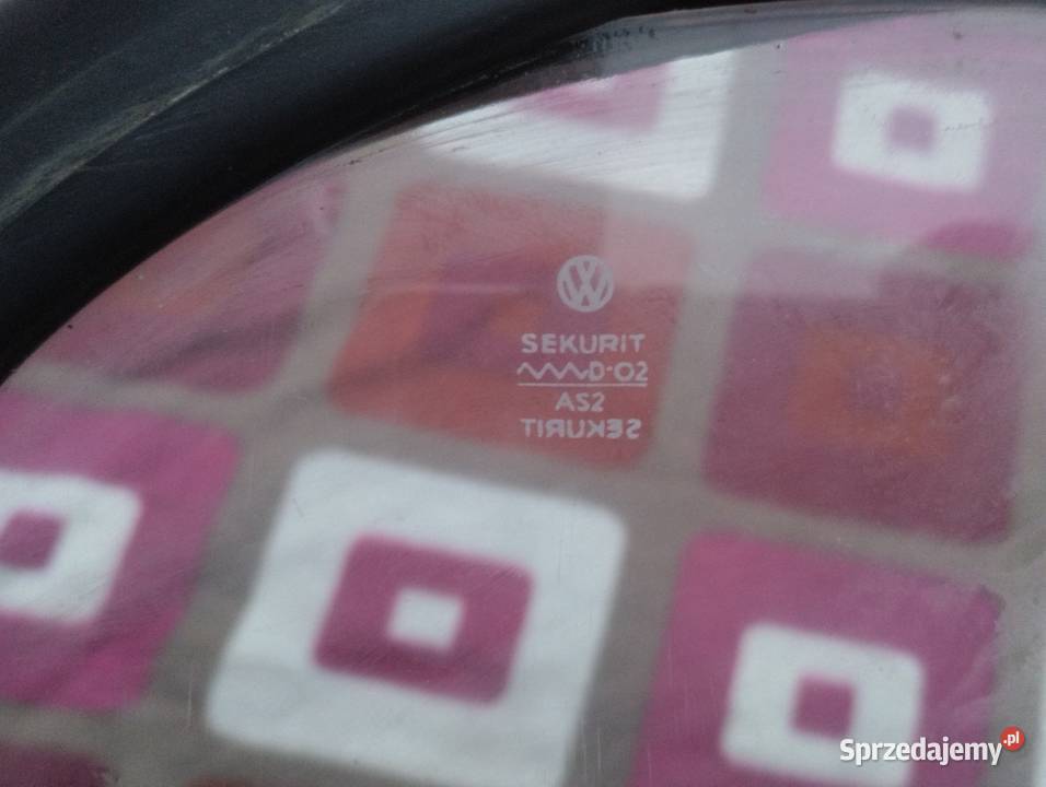 VW Garbus dziadek szyby boczne tylna z chromem i Sobótka