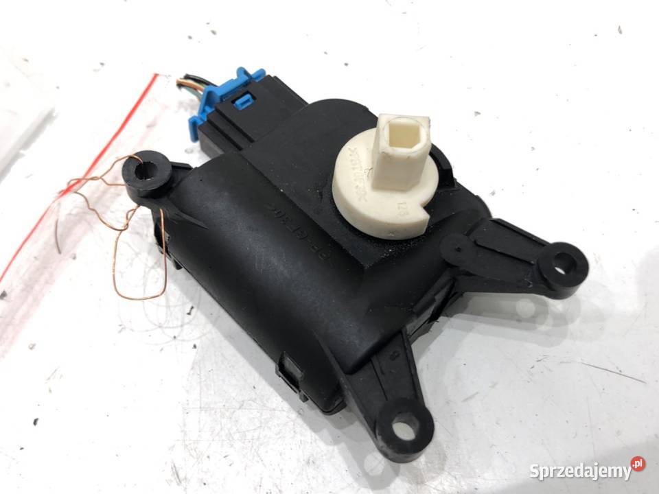 SILNIK NAGRZEWNICY VW 0132801338 JETTA III 0413