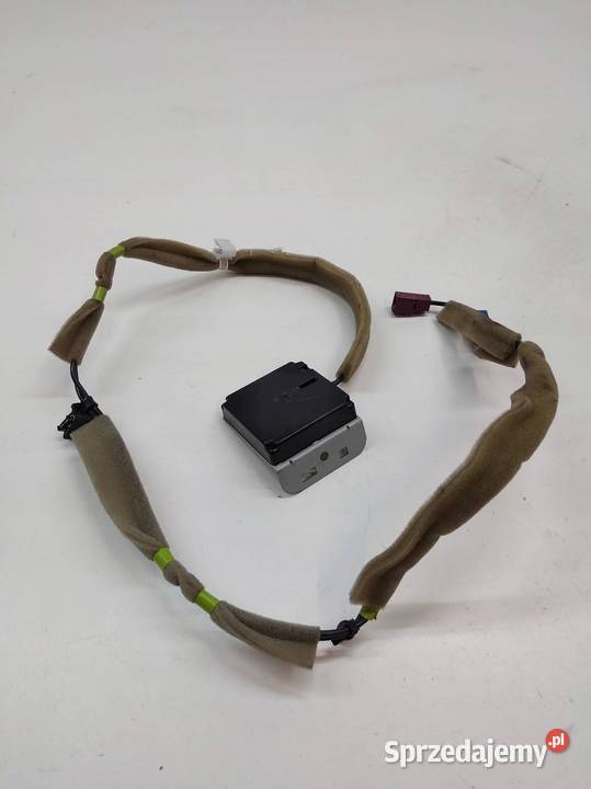 WZMACNIACZ 28212 2V70A Infiniti Q50 I 2013 osobowe Wyposażenie elektryczne