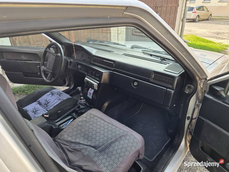 Volvo 940 GL z 1991 r Benzyna LPG Rok produkcji 1991 Zamość