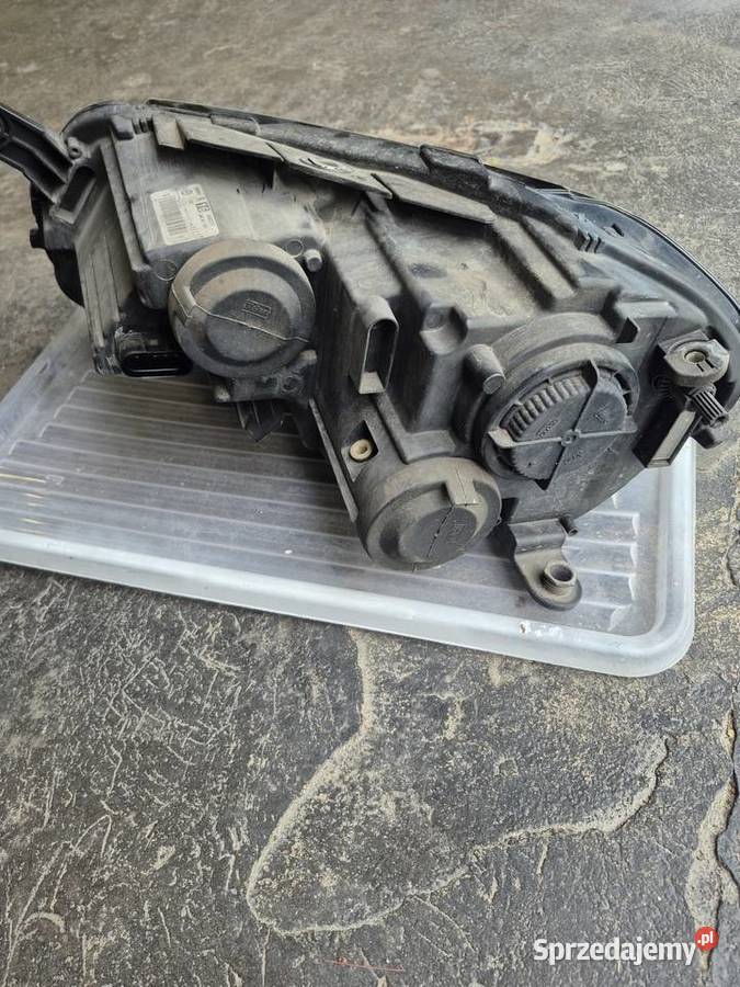 Vw Passat 2010 Lampa Przednia Prawa Ori Lampy przednie lubelskie Puławy