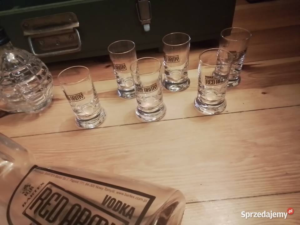 Zestaw prezentowy Red Armykieliszki butelki Zielona Góra sprzedam