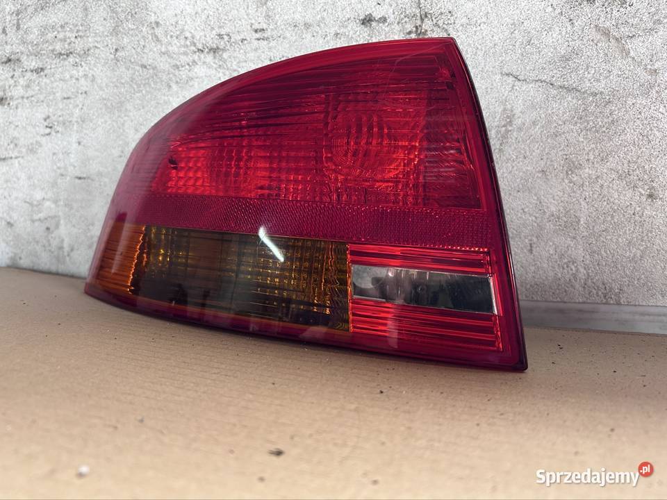 Lampa lewy tył Audi a4 b7 sedan TYC Grudziądz