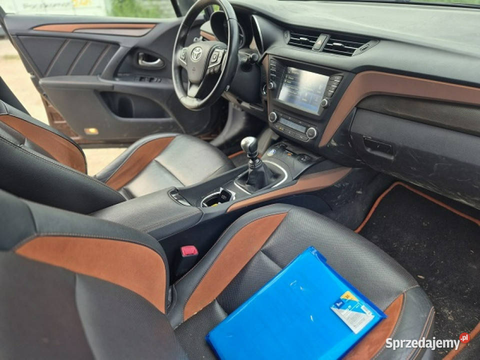 Toyota Avensis Super wyposażenie Skóra Model Bydgoszcz