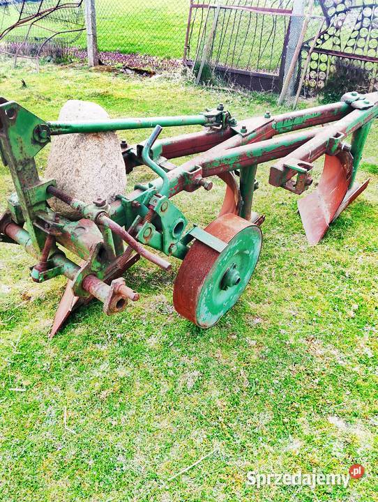 Pług 3 skibowy Grudziądz nieuszkodzony Pługi śląskie