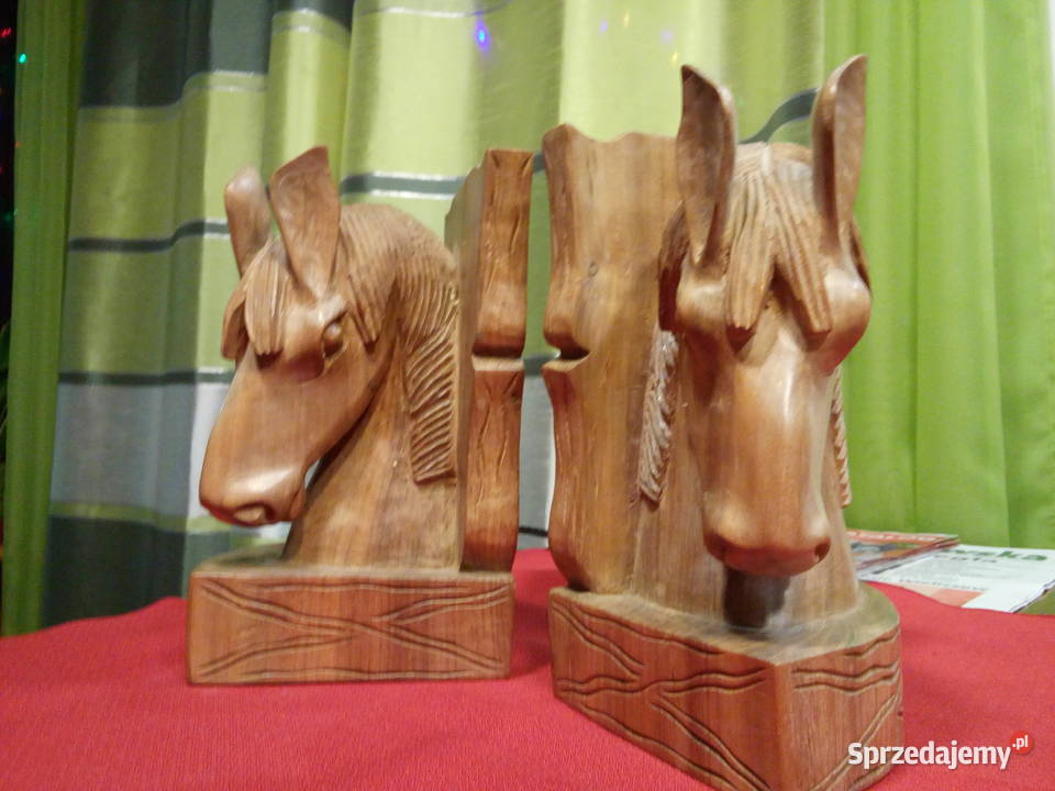 Rzeźby głowy konia Komornica sprzedam