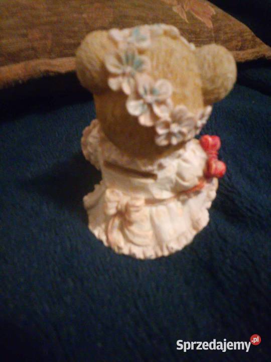 Miś dziewczynka skarbonka