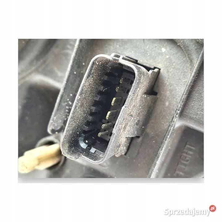 LAMPA PRAWA Dacia Sandero II 1220 prawy przód Chełm