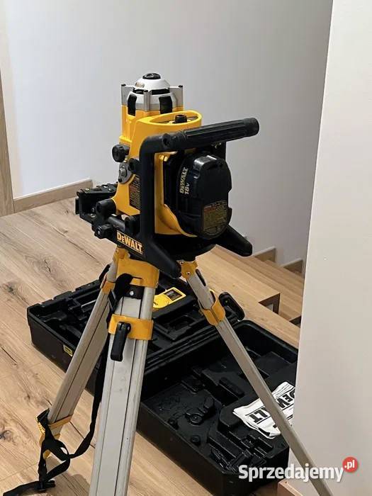 Niwelator DEWALT statyw bateria ładowarka Mojsiki