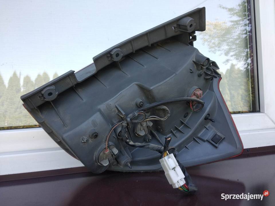 Kia Ceed I LIFT FL kombi lampa tył tylna lewa