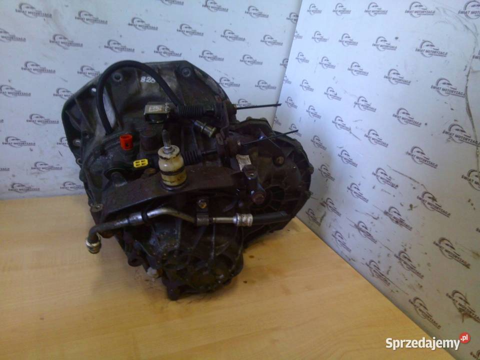 TRAFIC VIVARO PRIMASTAR 20 DCI M9R780 EURO4 09r Skrzynie biegów manualne Kielce