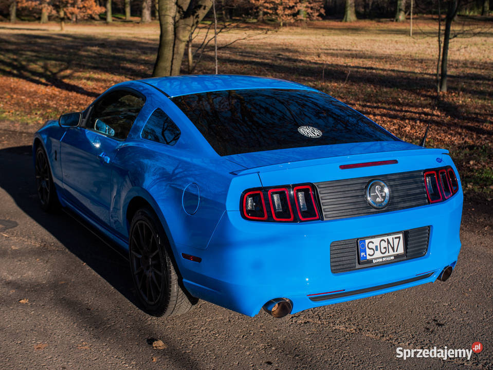 Sprzedam Ford Mustang 37 V6 Automat 2013 zadbany Rok produkcji 2013 Nakło Śląskie sprzedam