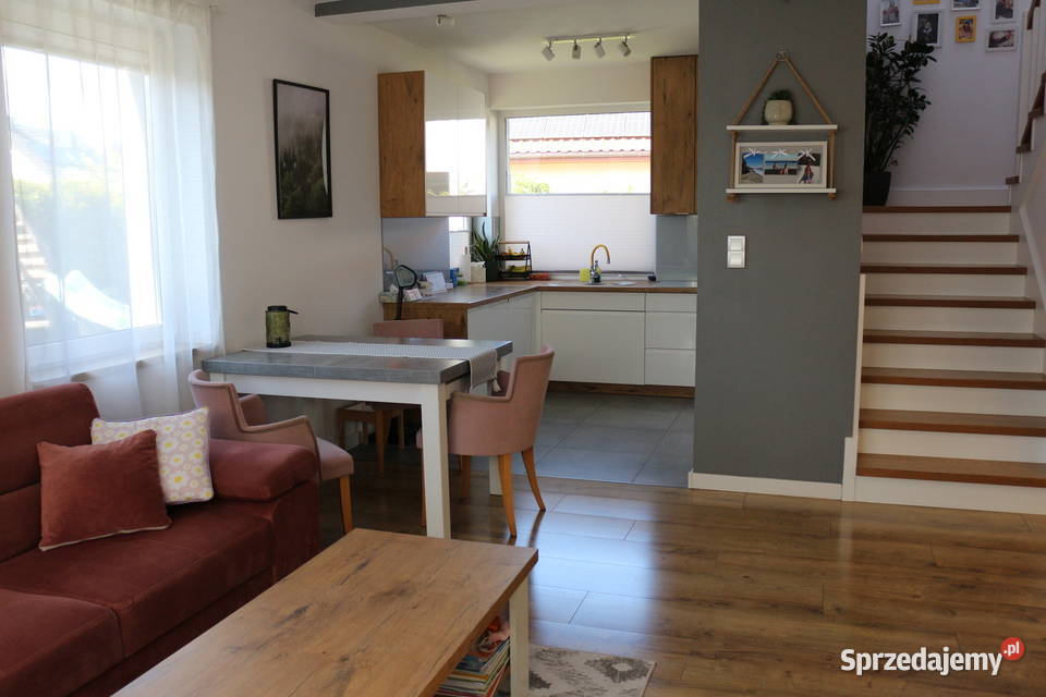 Funkcjonalny Bliźniak z garaże działka 45 ar