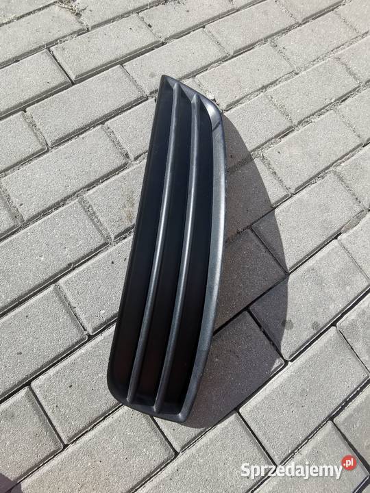 Zaślepka kratka halogenu lewa Audi A3 8P Zamość sprzedam