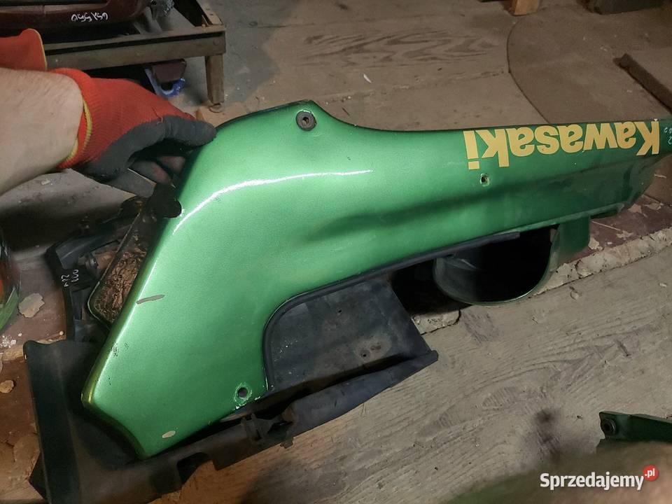 Kawasaki GPZ 600 plastiki czasza pług plastik