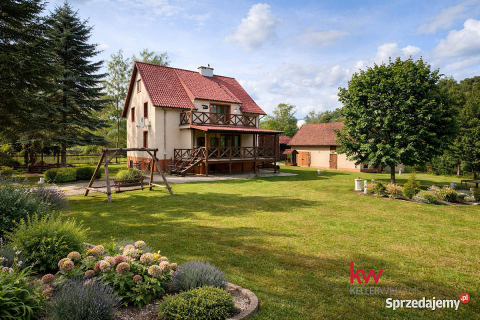 Dom wolnostojący 340m2 Leginy