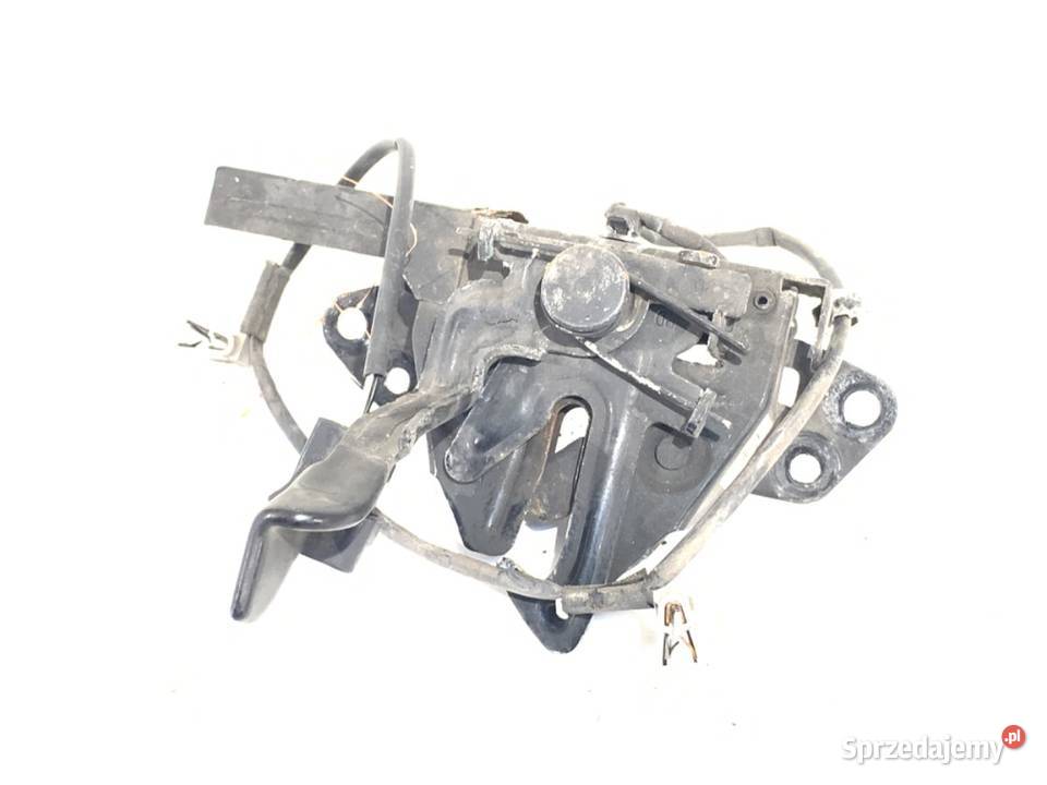 ZAMEK MASKI PRZÓD HYUNDAI i30 Hatchback