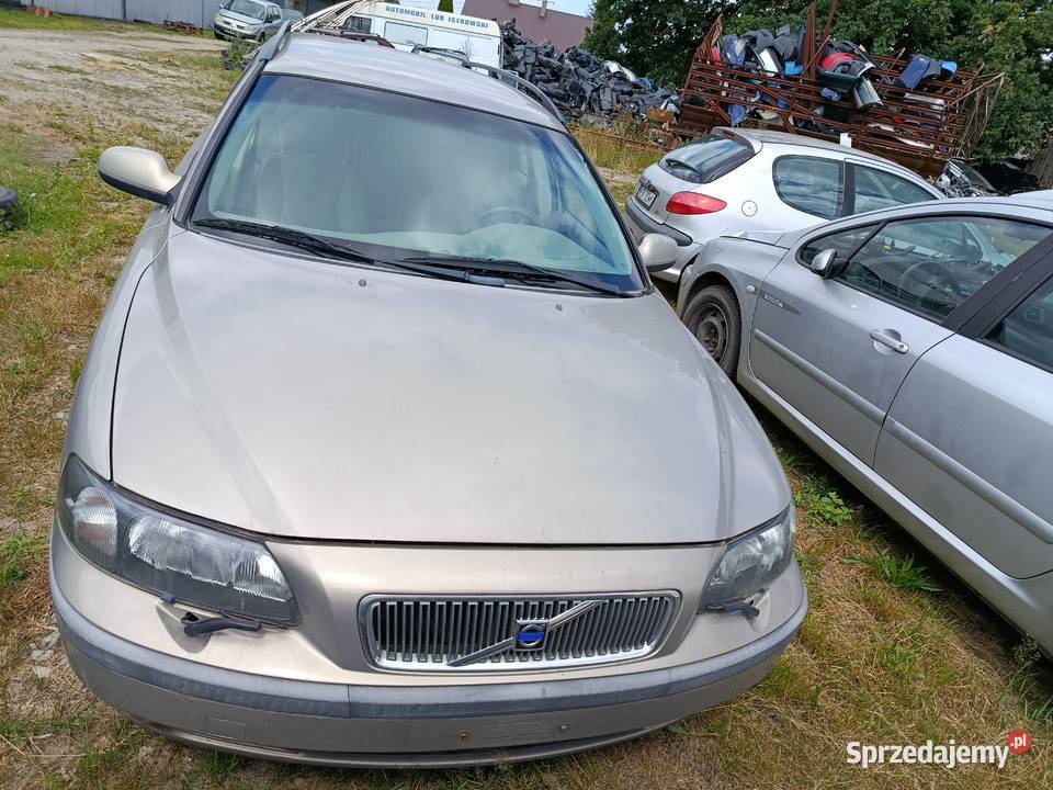 Volvo V70 24 2001 r dawca części Samochody na części Szklarka Myślniewska