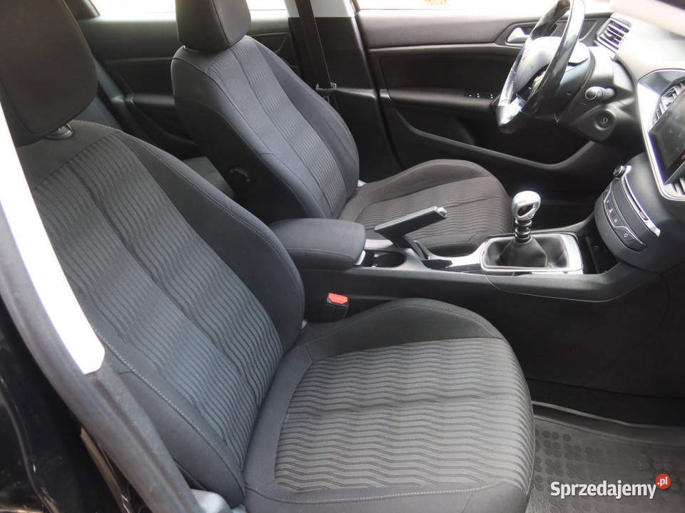 Peugeot 308 12 PureTech tempomat