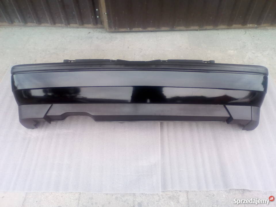 Golf lll tylny zderzak Bukownica