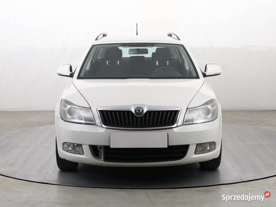 Skoda Octavia 14 TSI relingi dachowe Katowice