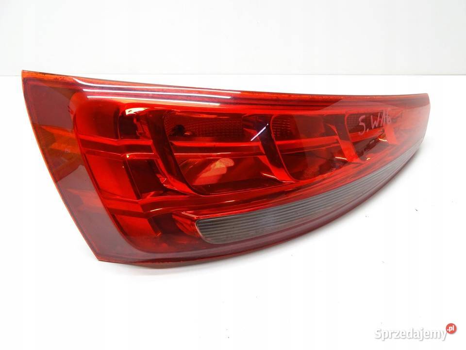 LAMPA LEWA LEWY TYŁ W BŁOTNIK AUDI Q3 I 8U 1115r