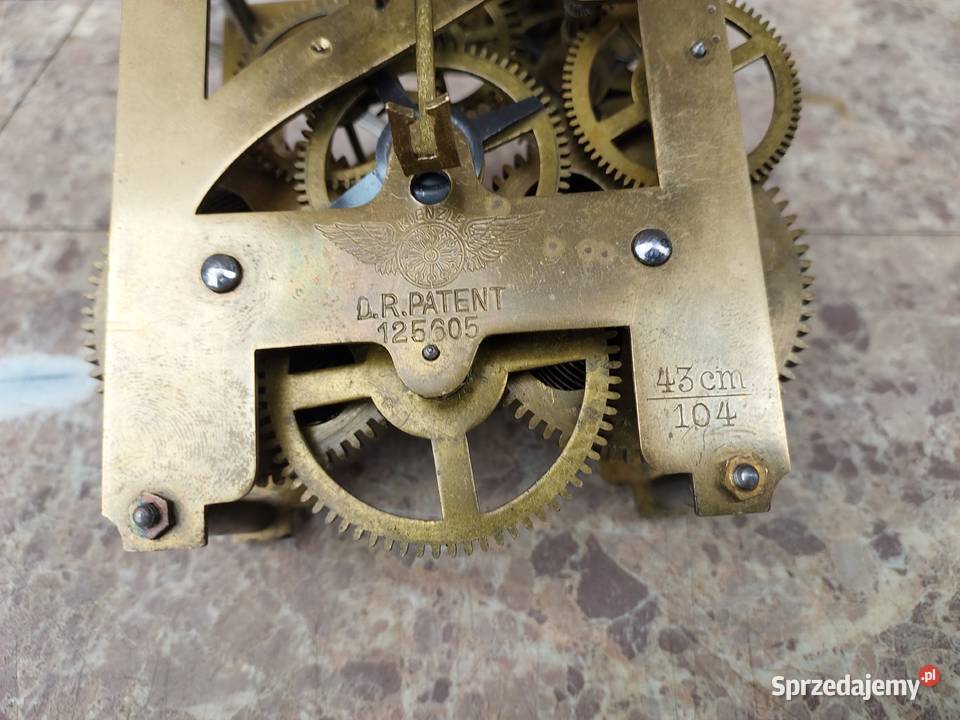 772 Mechanizm starego zegara ściennego Kienzle Tczew
