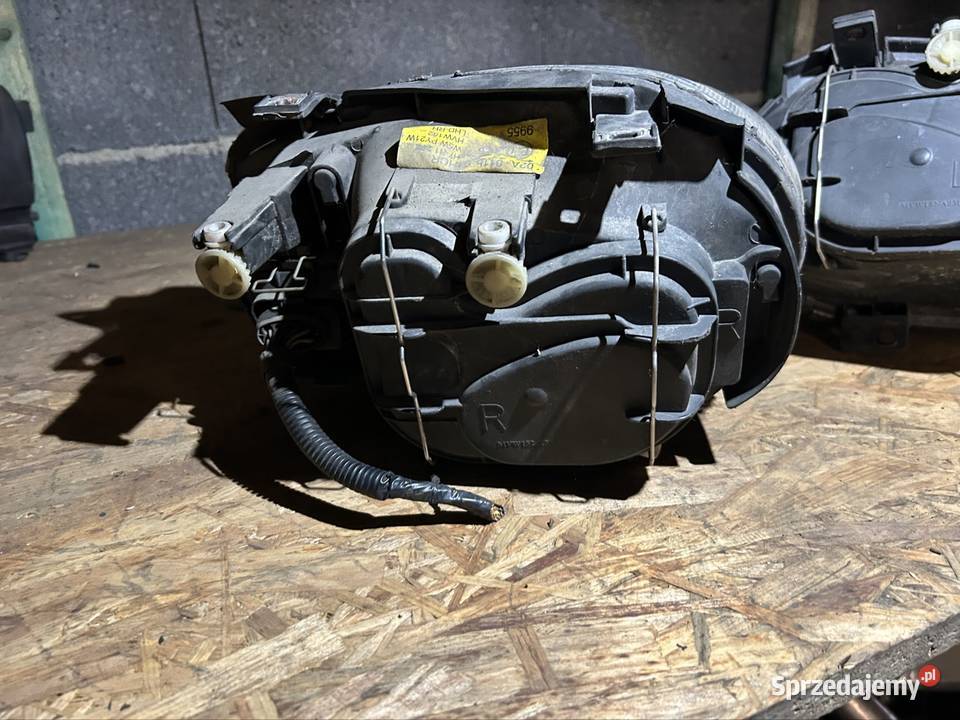 Lampa prawy lewy przód Vw golf IV oryginał Kęty