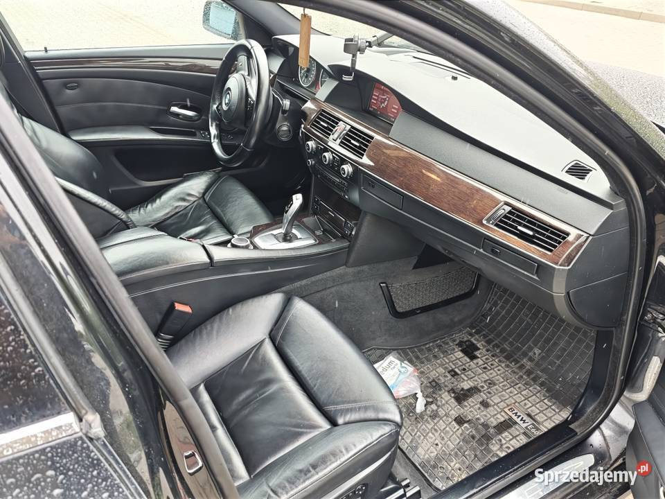 BMW E60 525d 197 2008 r 249 gniazdo AUX
