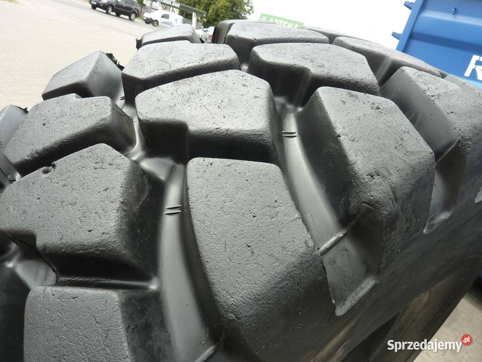 Opona używana przemysłowa 235R25 BRIDGESTONE Zaścianki sprzedam