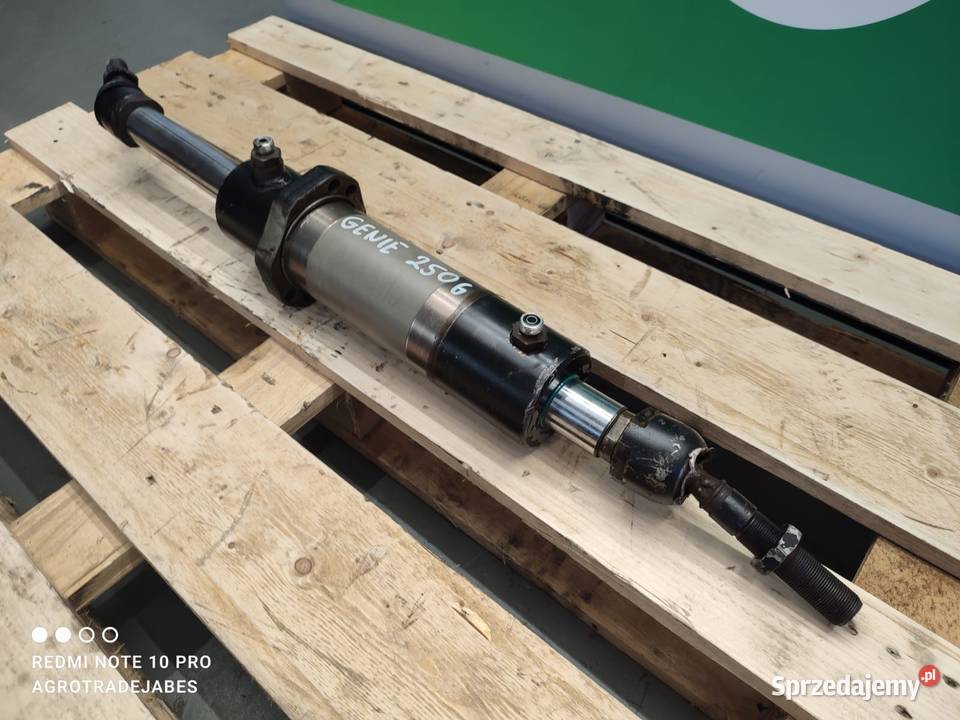 Siłownik hydrauliczny skrętu GENIE GTH 2506 Wilkowo
