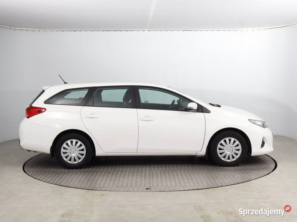 Toyota Auris 16 Valvematic 1598cm3 dolnośląskie